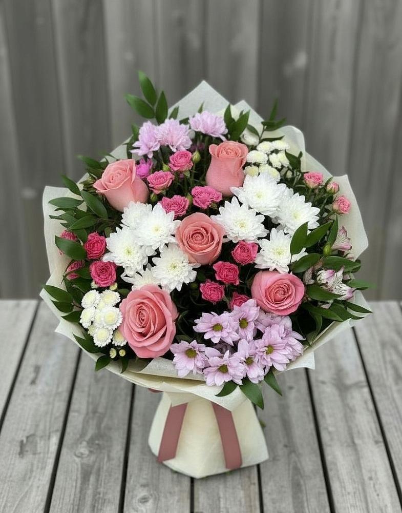 Букет цветов из: Альстромерии, Гвоздики, Розы и Хризантемы в Гривенской