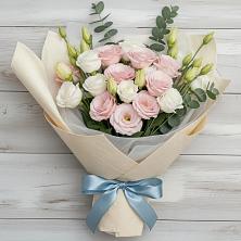 Букет цветов из:  Лизиантусы в Гривенской