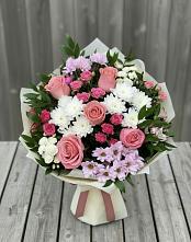 Букет цветов из:  Альстромерии, Гвоздики, Розы и Хризантемы в Гривенской