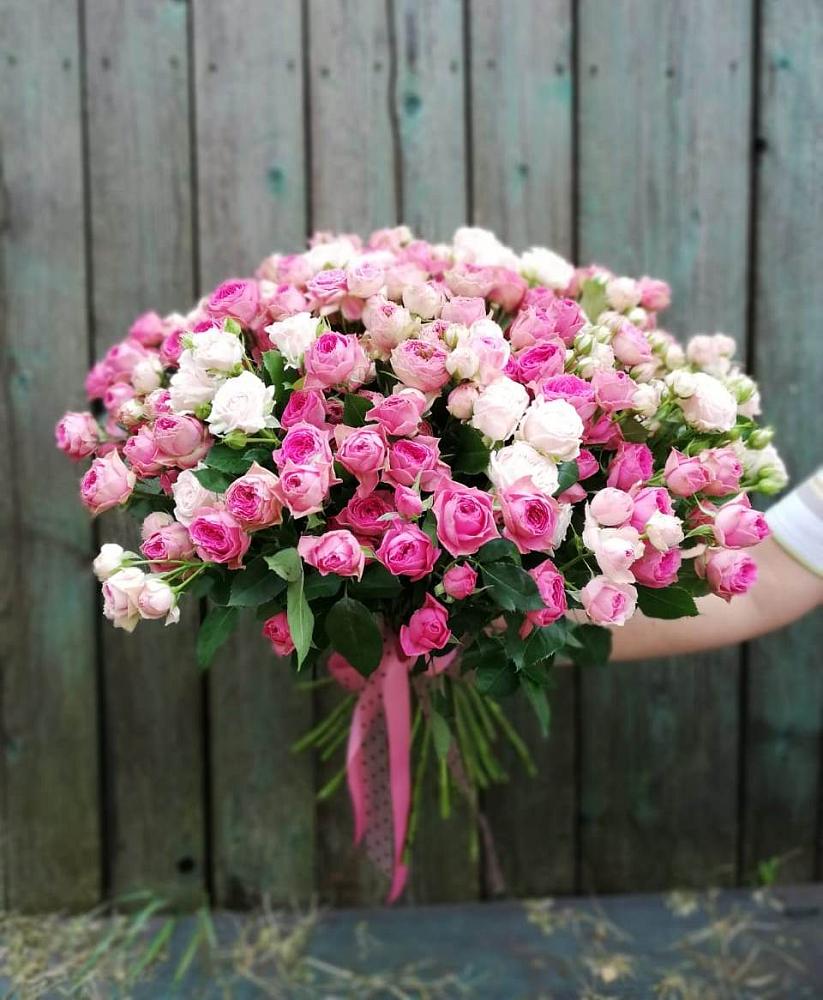 Букет Розовые кустовые розы Натали и Лав Лидия в Гривенской